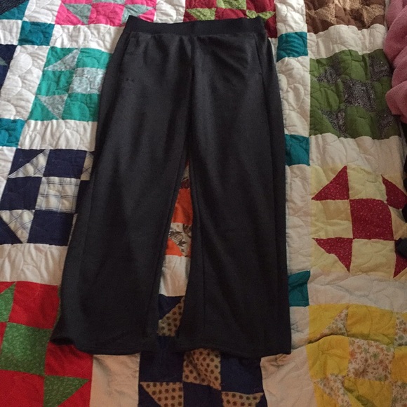 Under Armour Pants - **NWT MEDIUM UNDER ARMOUR WOMENS WIDE LEG PANT!!